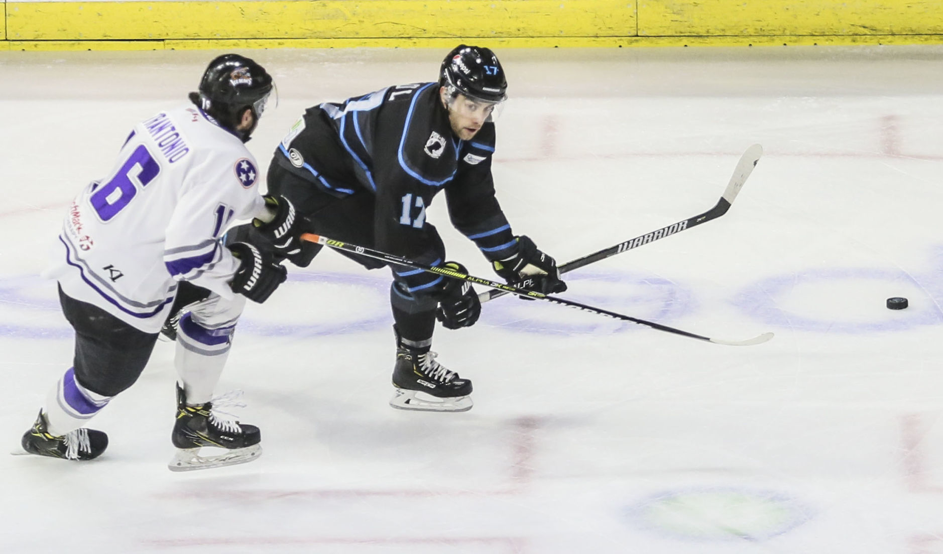 012620-qct-spt-storm-hockey-3.JPG